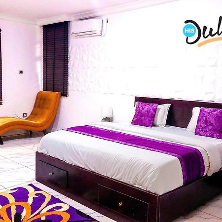 His Dulce Apartments ลากอส ภายนอก รูปภาพ