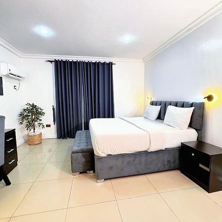 His Dulce Apartments ลากอส ภายนอก รูปภาพ